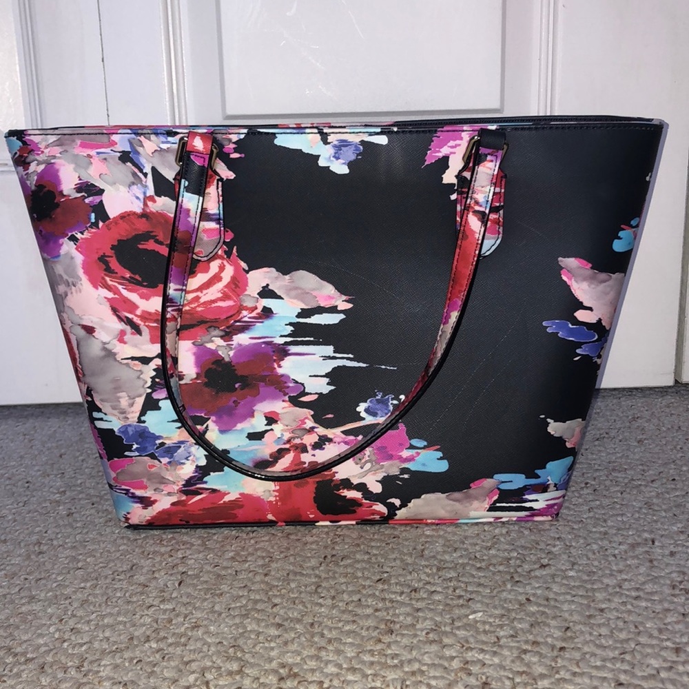 Kate Spade Purse - Picture 3 of 5